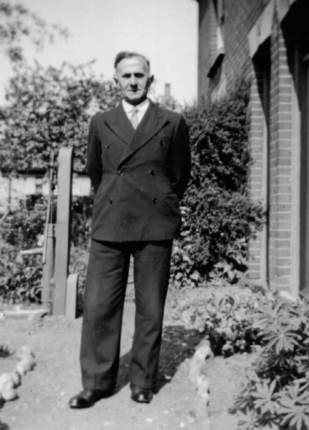Fred
                        Skillern