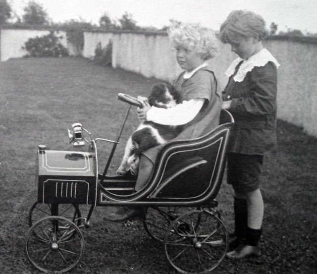 toy car