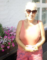 Elaine Snelling