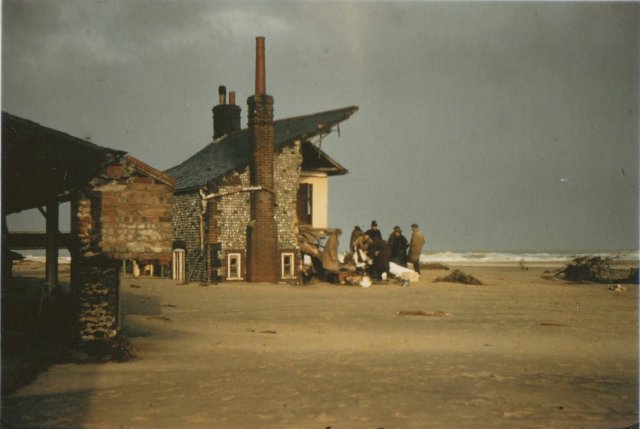 sea palling