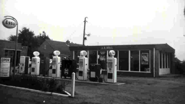 rolls garage